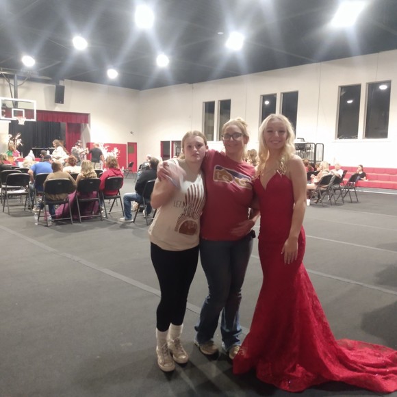 Meet your Posher, Your - Picture 1 of 1